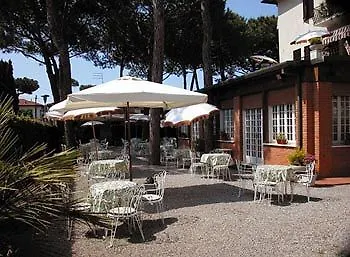 מלון La Pineta Al Mare 3*