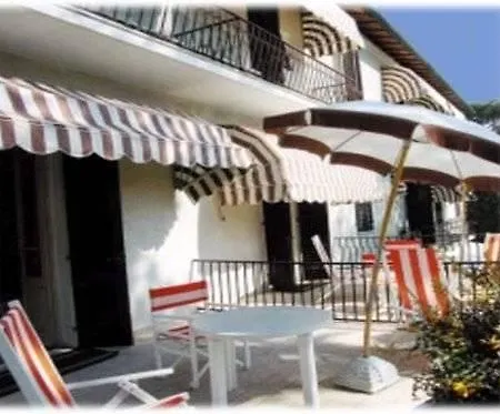 La Pineta Al Mare 3* פורטה דיי מארמי