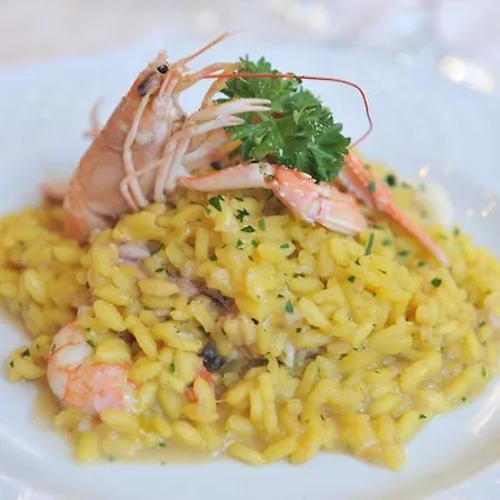 La Pineta Al Mare 3* פורטה דיי מארמי