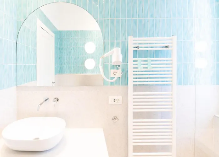 拉皮妮塔马雷酒店 3*