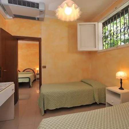 Hotel La Pineta Al Mare Forte dei Marmi