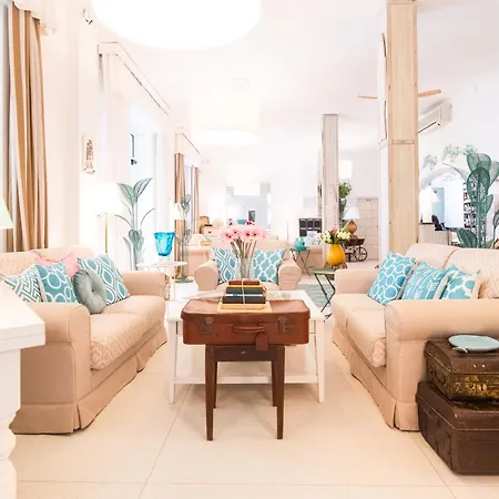 ホテル La Pineta Al Mare 3*