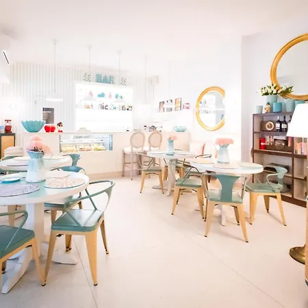 ホテル La Pineta Al Mare 3*