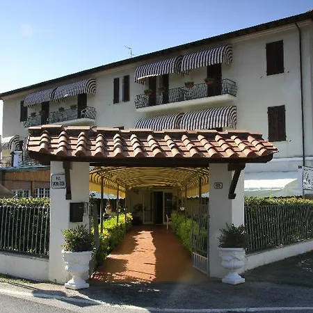 La Pineta Al Mare Hotel